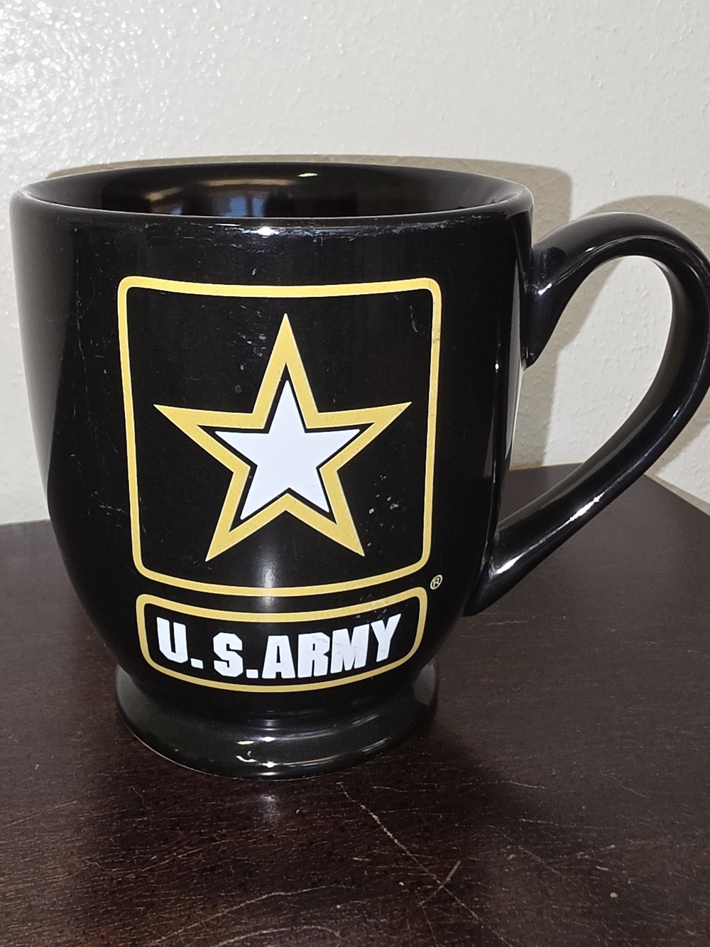 U.S. Army Black Mug with Gold and White Star Emblem